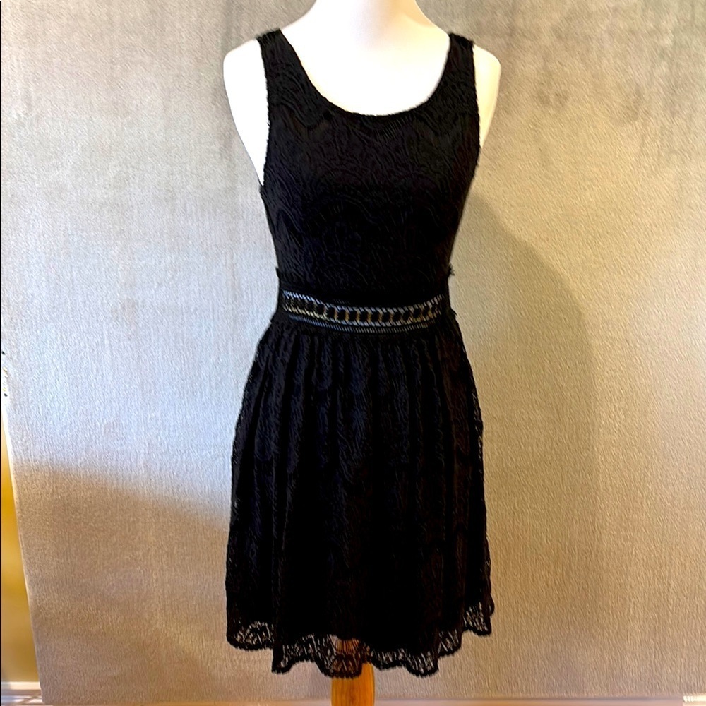 Whimsigoth Romantic Event She + Sky Lined Lace Dress w open Lace at waist. Sz S